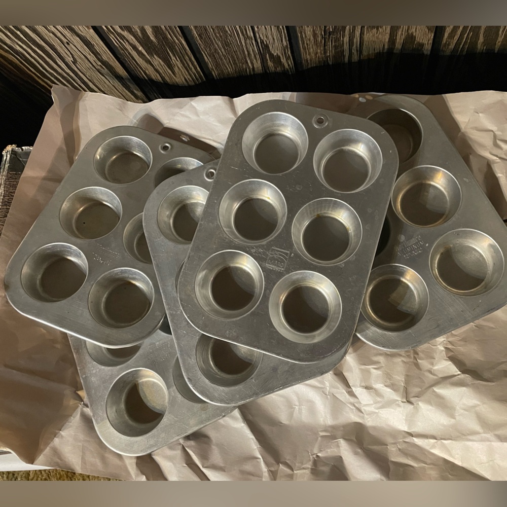 Aluminum cupcake pans by Mirro and worthmore! Made in the USA!